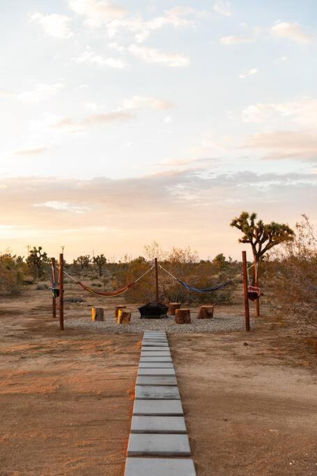 Cryptic Cabin-Tranquil Bohemian Getaway W/Hot Tub Villa ยุคคาแวลลีย์ ภายนอก รูปภาพ